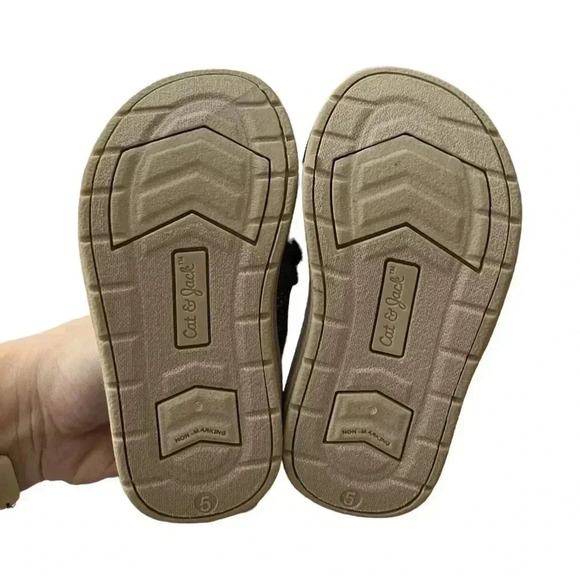 Cat & Jack Loafers size 5 - Picture 3 of 3